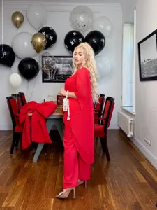 Костюм со шлейфом УК-052 Fabrika