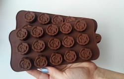 Форма силиконовая «Розочки» 15 ячеек