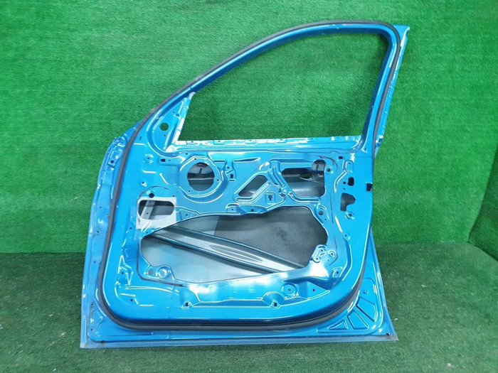 Дверь передняя правая BMW X6 F16 (2014-2020)