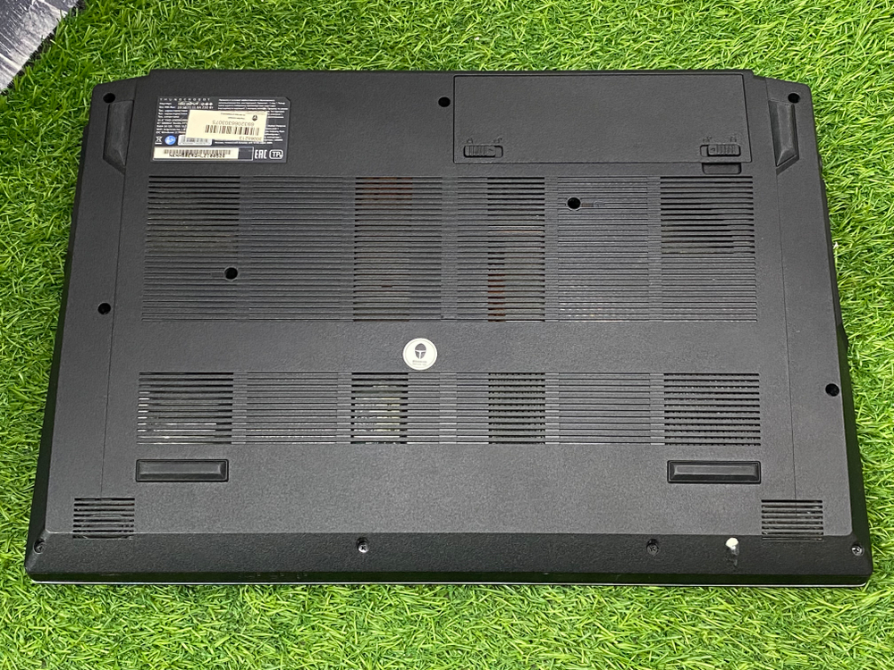 Игровой ThundeRobot 15' R7-5800H/RTX 3070 8GB/16GB/512GB/144 Hz/ 911 MR Max[JT009ZE07RU]/Windows 10