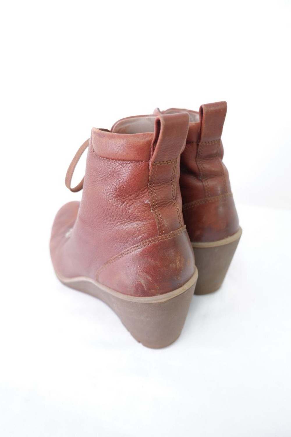 Ботинки ECCO стильные 40 размер