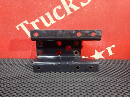 Кронштейн топливного бака