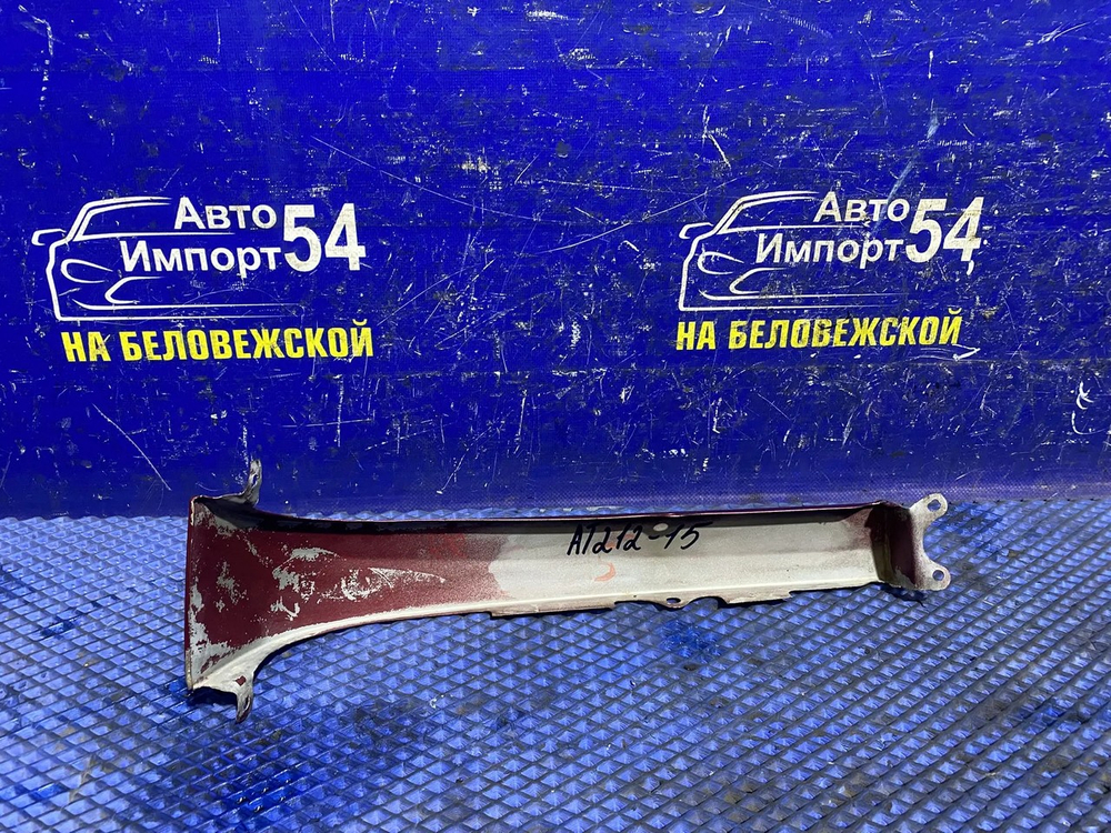 Планка под стоп правая TOYOTA CARINA 2001