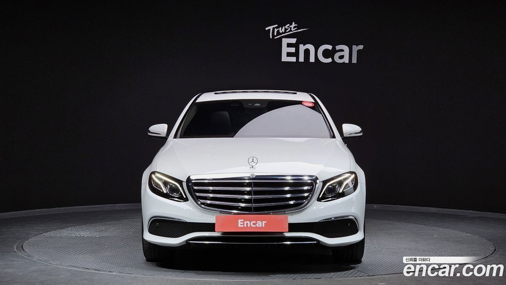 Mercedes-Benz E-Class W213 E220d 4MATIC Exclusive (10.2019)
