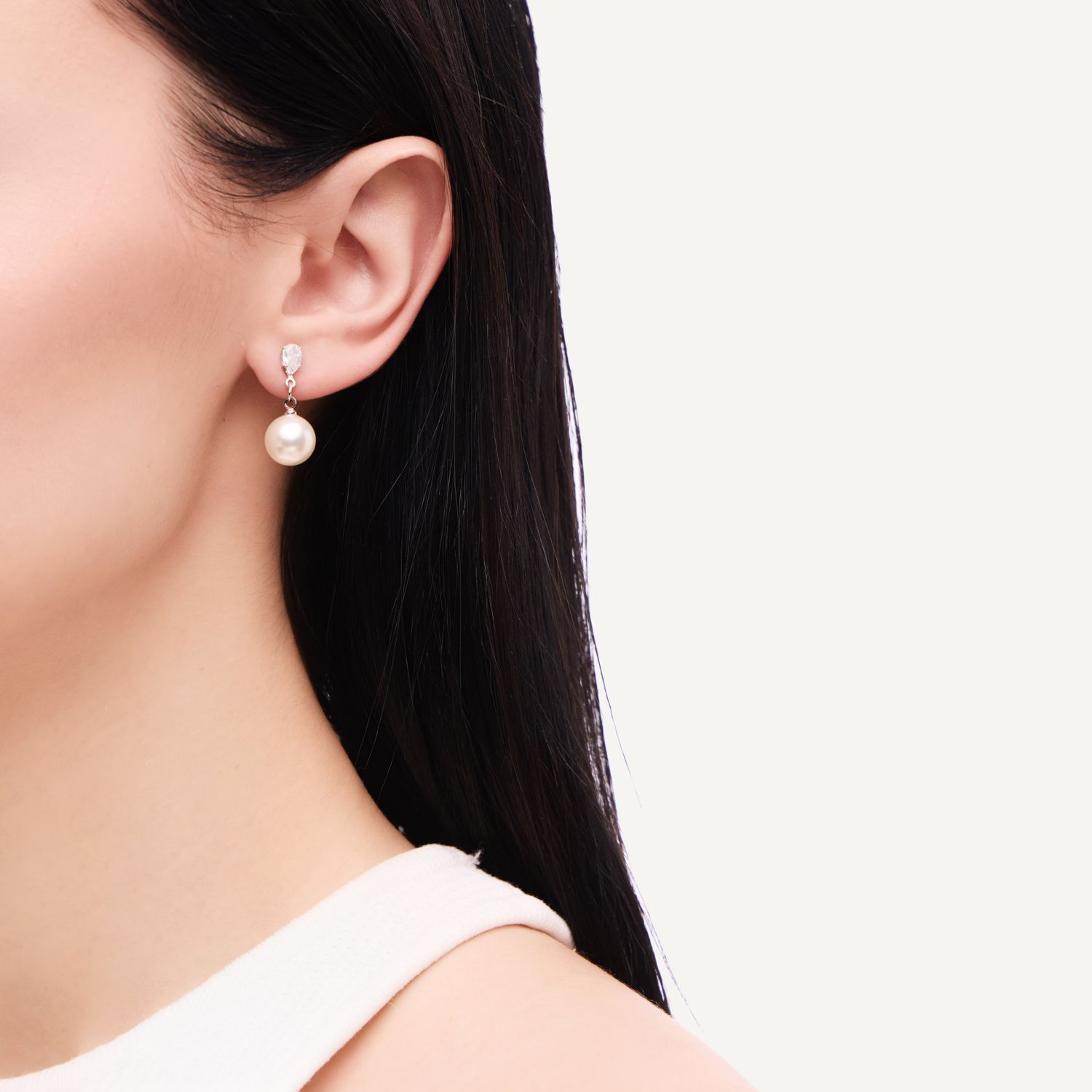 Серьги Pearl Mirage Studs Earrings - Silver