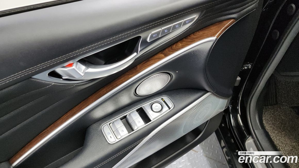 Kia The K9 (Quoris/K900) 3.8 GDI AWD (09.2019)