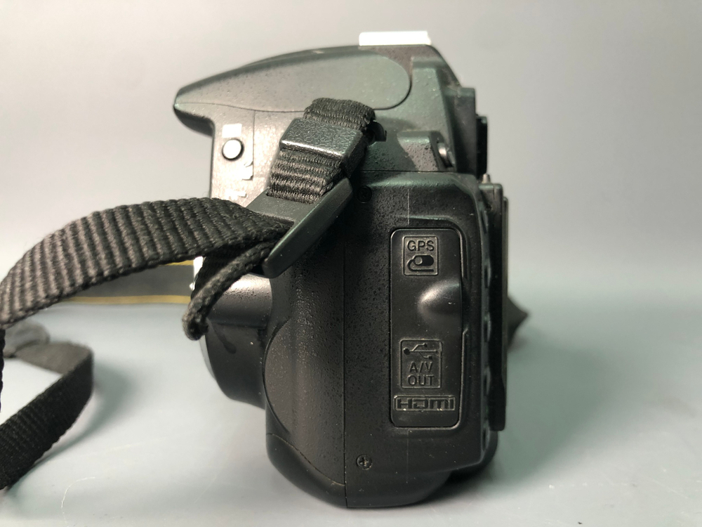 Nikon D5000, 22000 кадров пробега