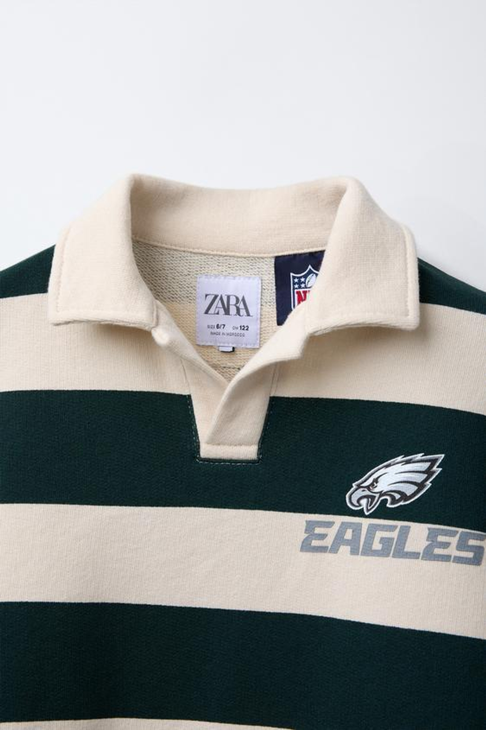 ZARA ТОЛСТОВКА ПОЛО В ПОЛОСКУ С ПРИНТОМ PHILADELPHIA EAGLES © NFL, ЗЕЛЕНЫЙ/ЭКРЮ