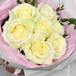 «Свидание в Париже» букет роз Эквадор с эвкалиптом