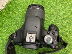 Canon 600D kit 18-55mm 3.5-5.6 III 25.700 кадров