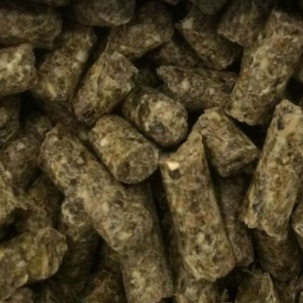 Гранулированный корм для козлят