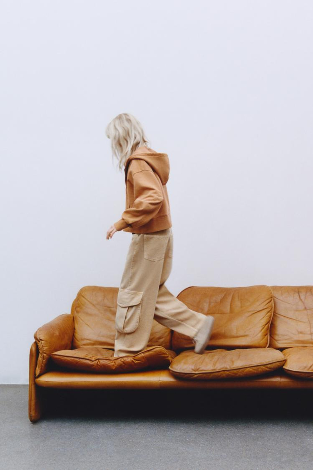 ZARA ДЖИНСЫ КАРГО С КАРМАНАМИ, ОРАНЖЕВЫЙ