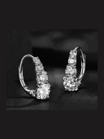 Серьги с муассанитами