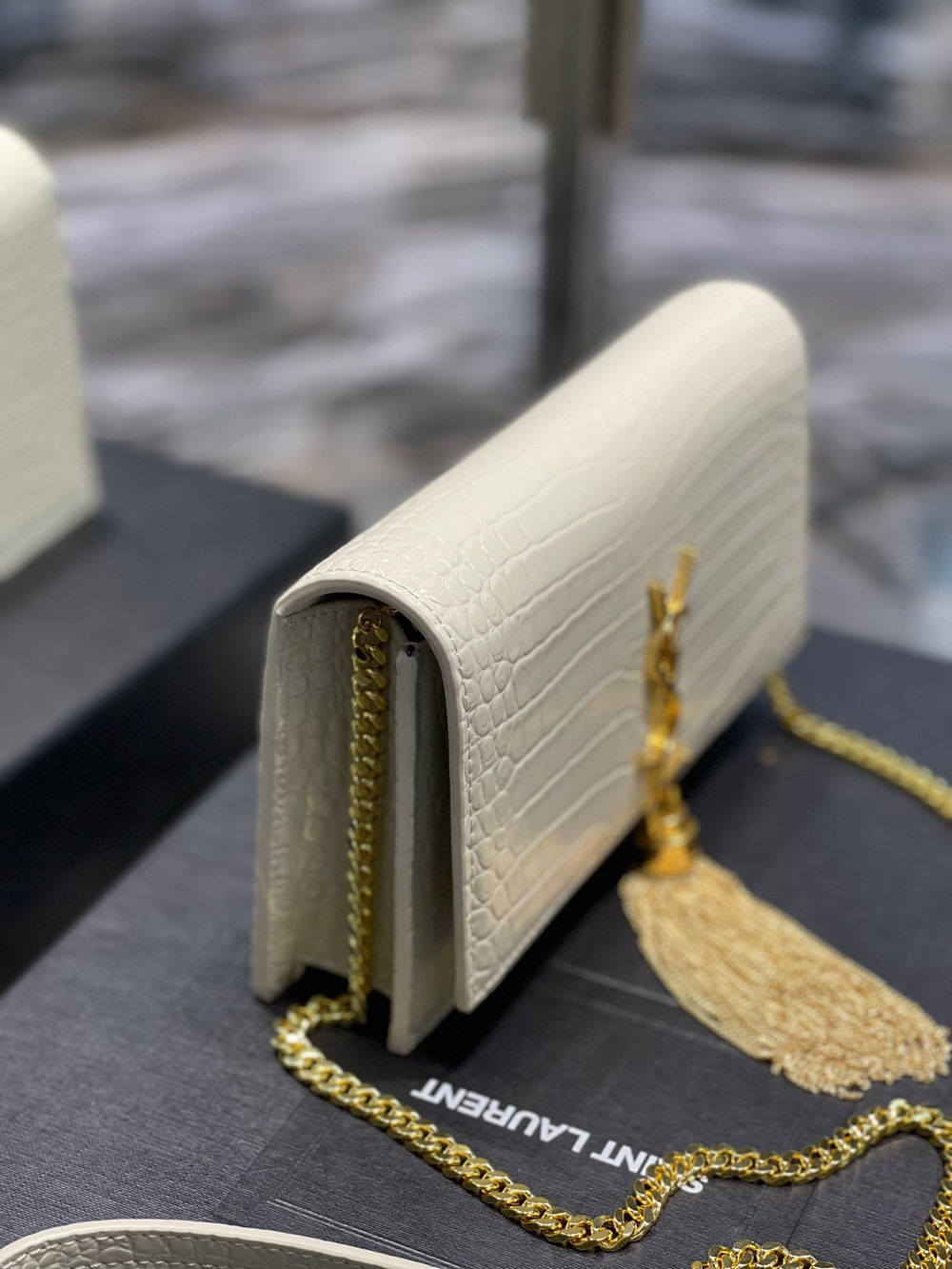 Saint Laurent Kate Chain Wallet 19 cm