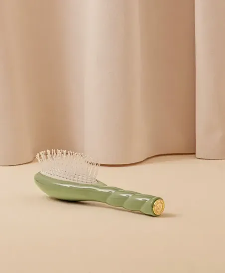 La Bonne Brosse N.04 The Miracle Petite Brush