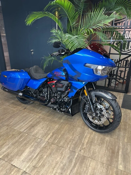 CVO Road Glide ST "Electric Coast" (2026)