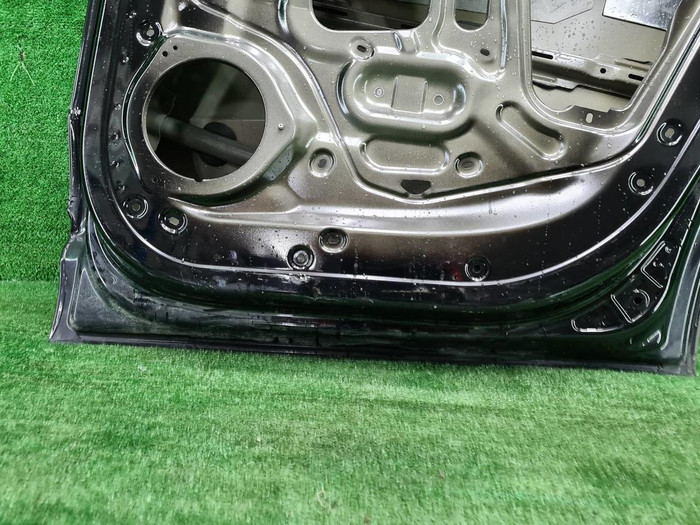 Дверь задняя правая Geely Okavango (2023-н.в.)