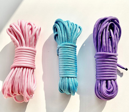 Простой регулируемый шнурочек для адресника