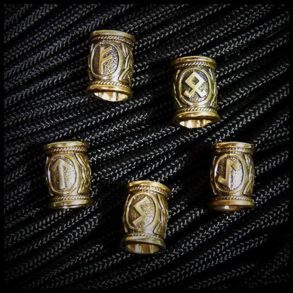 Бусина "Старший Футарк. Руна Одал " (малая) для темляков или браслетов