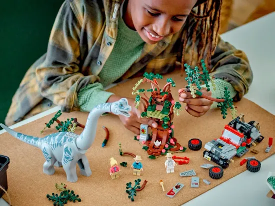 Конструктор LEGO Jurassic World 76960 Встреча с Брахиозавром