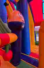 Коммерческий надувной батут «Смайлики» с крышей, размер 12*7,5*7 м