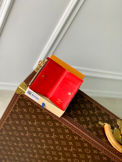 Louis Vuitton Lisa Wallet