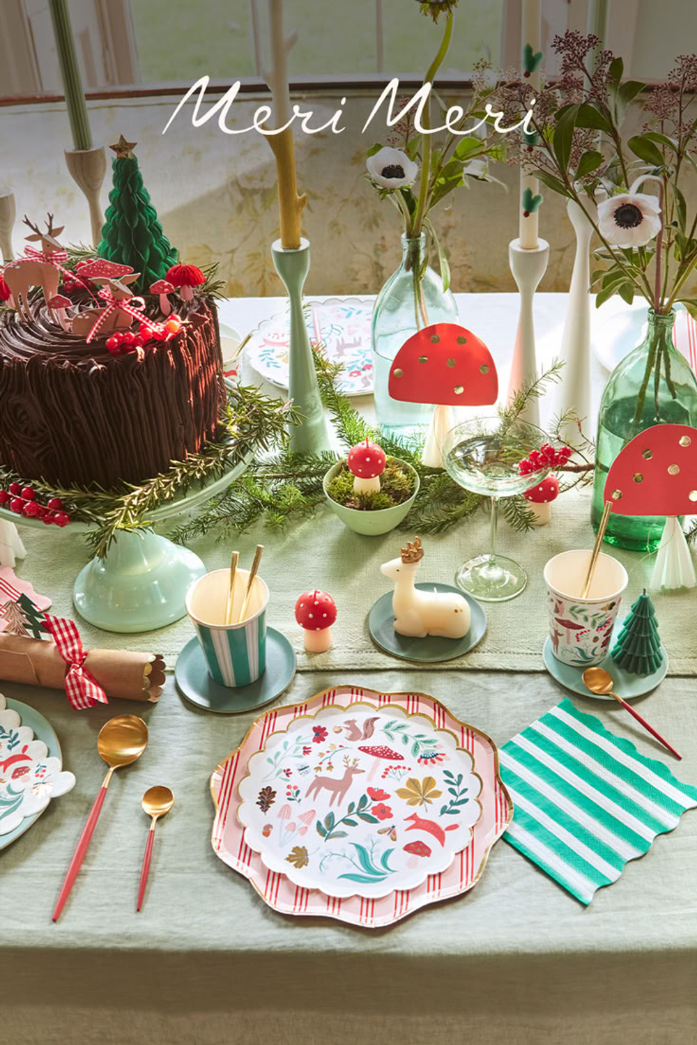 Салфетки маленькие "Рождественская полоска" 16 шт. (2024)