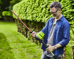 Кусторез штанговый аккумуляторный GREENWORKS GD60PHT61 60В,51см,б/щ,без АКБ и ЗУ (2301107)