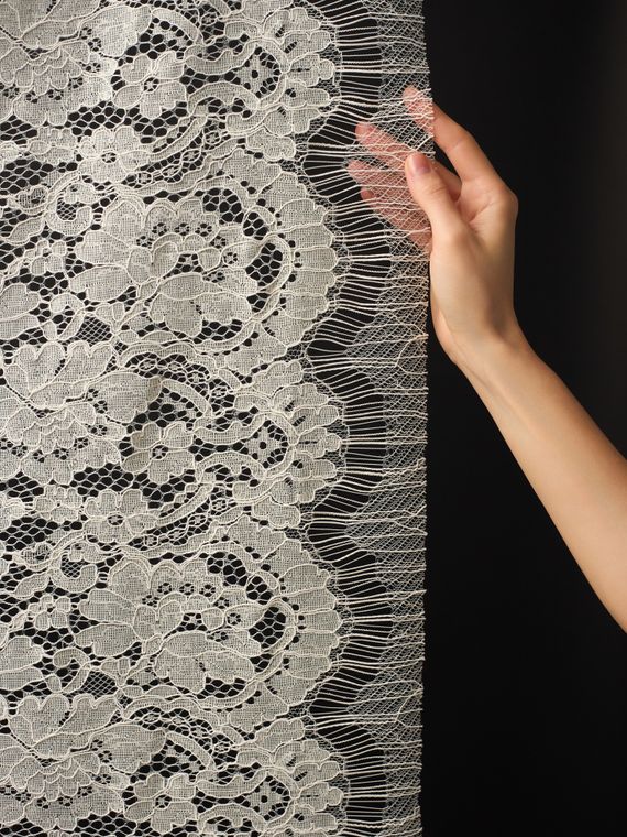 Кружевное неэластичное полотно, арт. M30764, сливочный