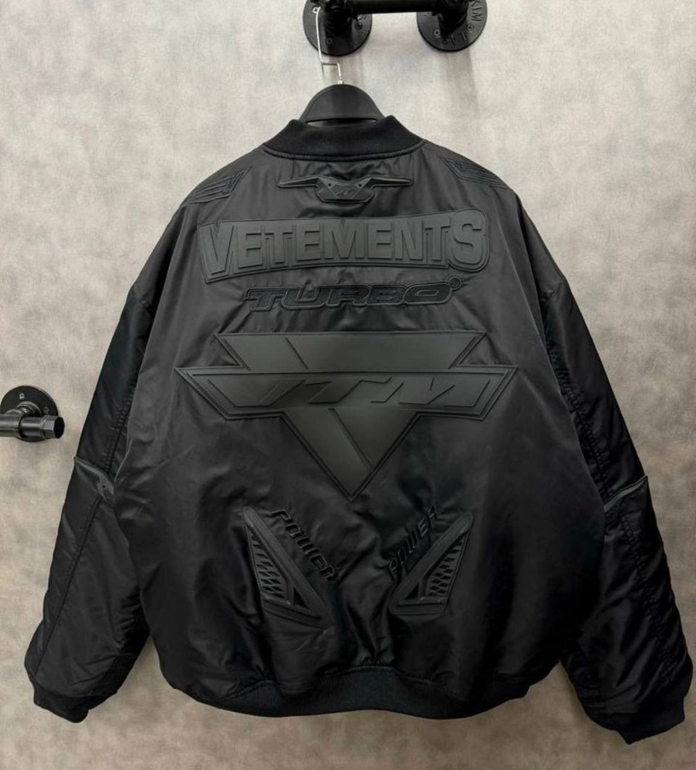 Бомбер Vetements