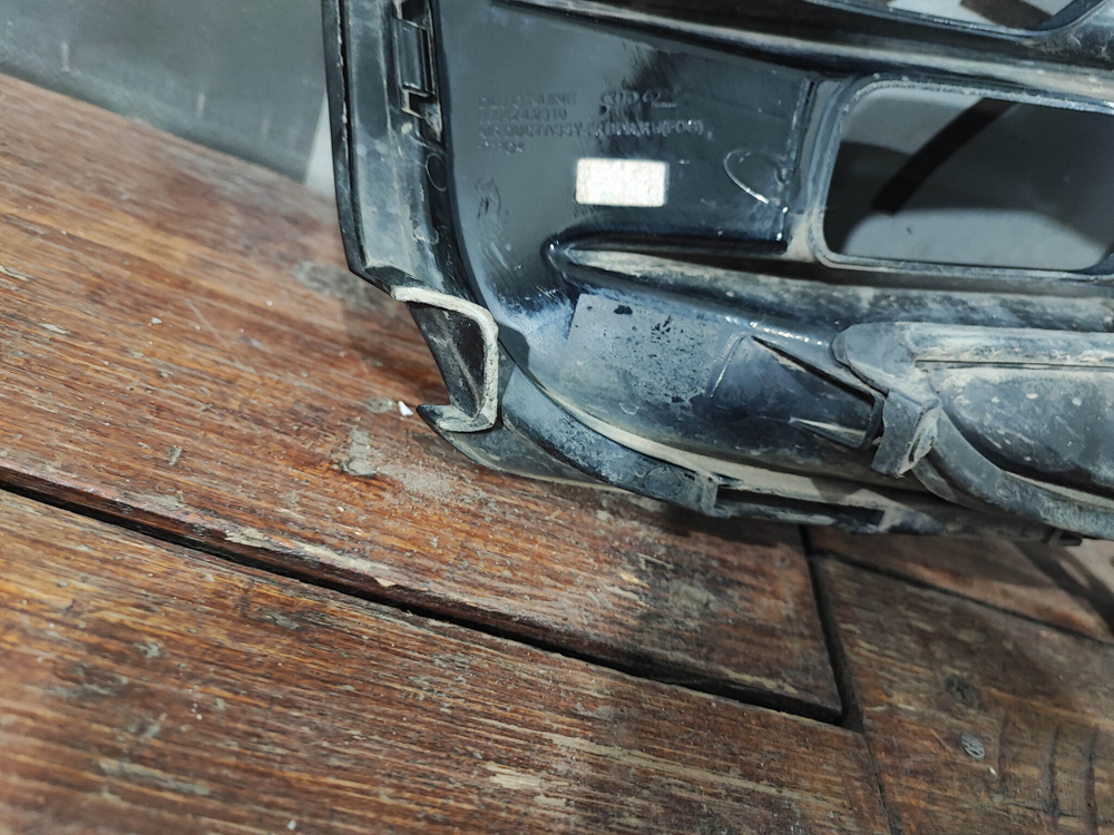 Накладка ПТФ передняя правая Kia K5 20-нв Б/У Оригинал 86542L2310