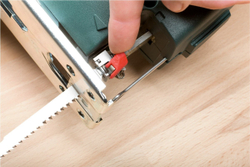 Электролобзик Metabo STEB 70 Quick кейс, 570 Вт черный