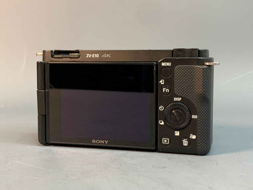 Sony ZV-E10 kit 16-50mm 340 кадров