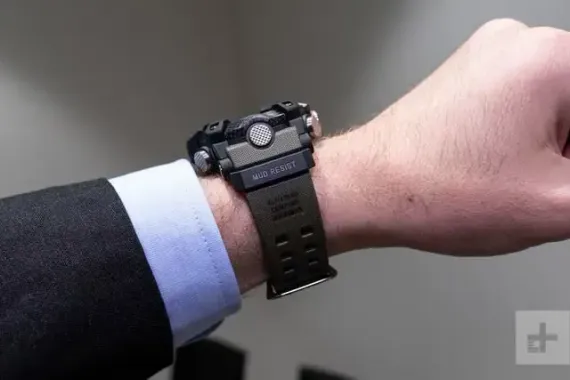 Наручные часы Casio GG-B100-1A3