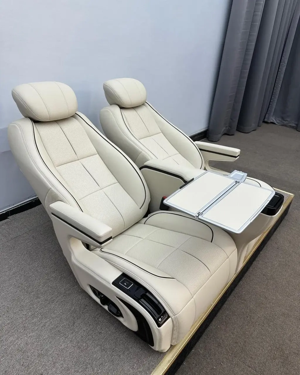 Сиденья капитанские кресла для Mercedes-Benz GLS / GL мерседес ГЛС Капитанские сидение VIP декор