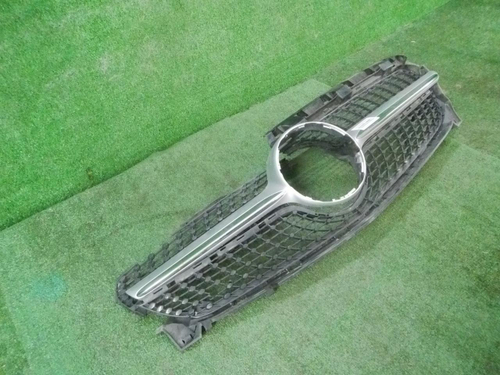 Решетка радиатора Mercedes CLA w117 (2013-2019)