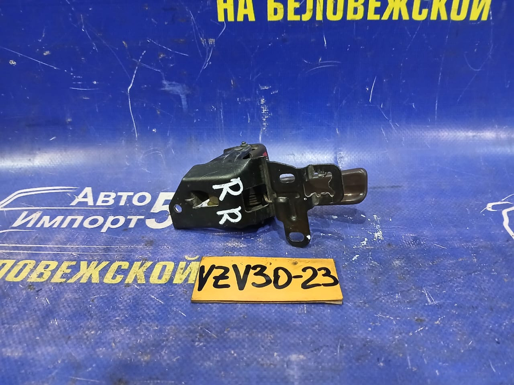 Ручка двери задней правой салонная TOYOTA CAMRY PROMINENT 1991