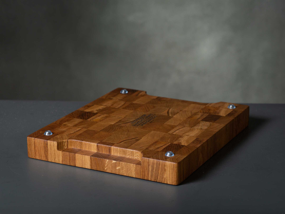 Доска дубовая 352х300х40