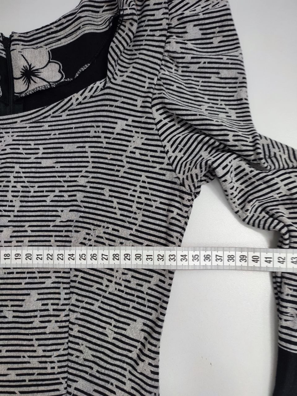 Платье Exclusive с принтом 40 размер