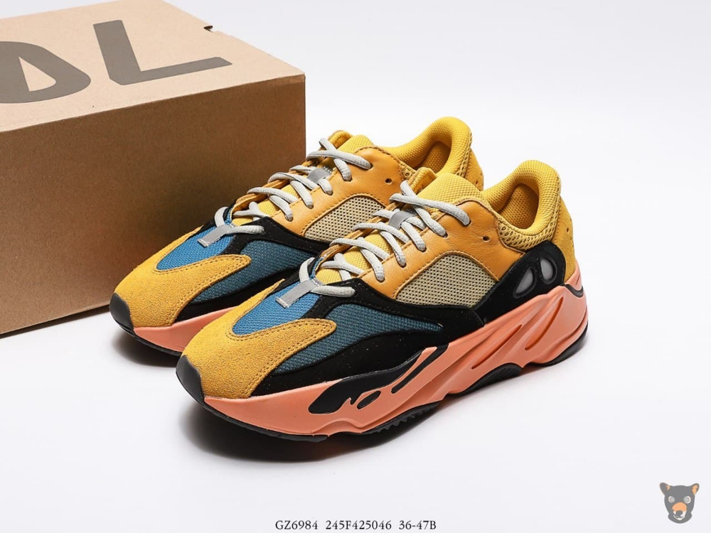 Кроссовки Yeezy Boost 700 "Sun"