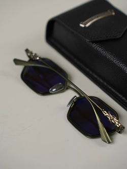 Солнцезащитные очки Chrome Hearts