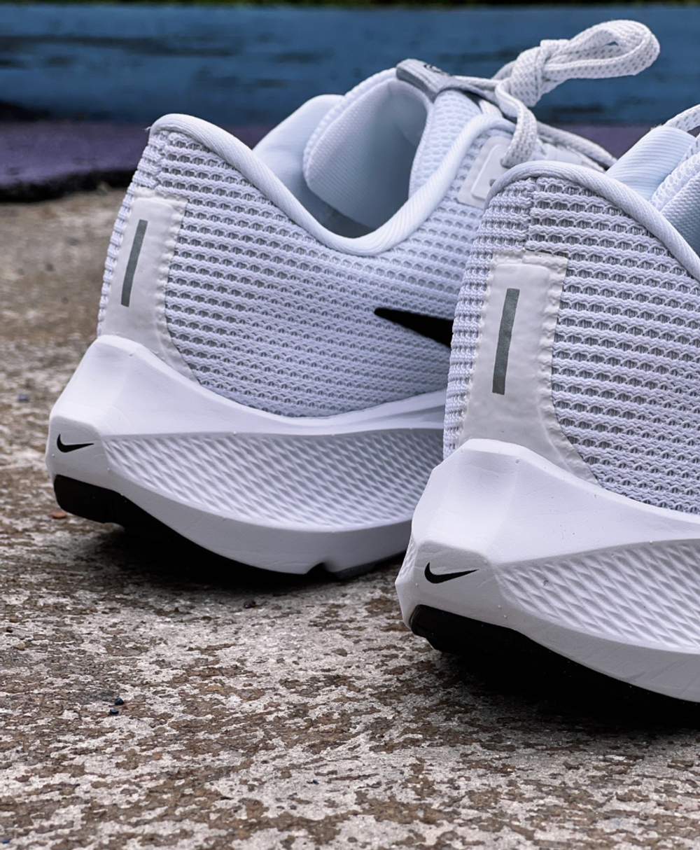 Nike air zoom pegasus white mens on sale