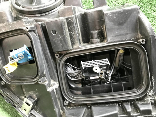 Битая Фара левая Mercedes GLS x166 (2015-2019) LED