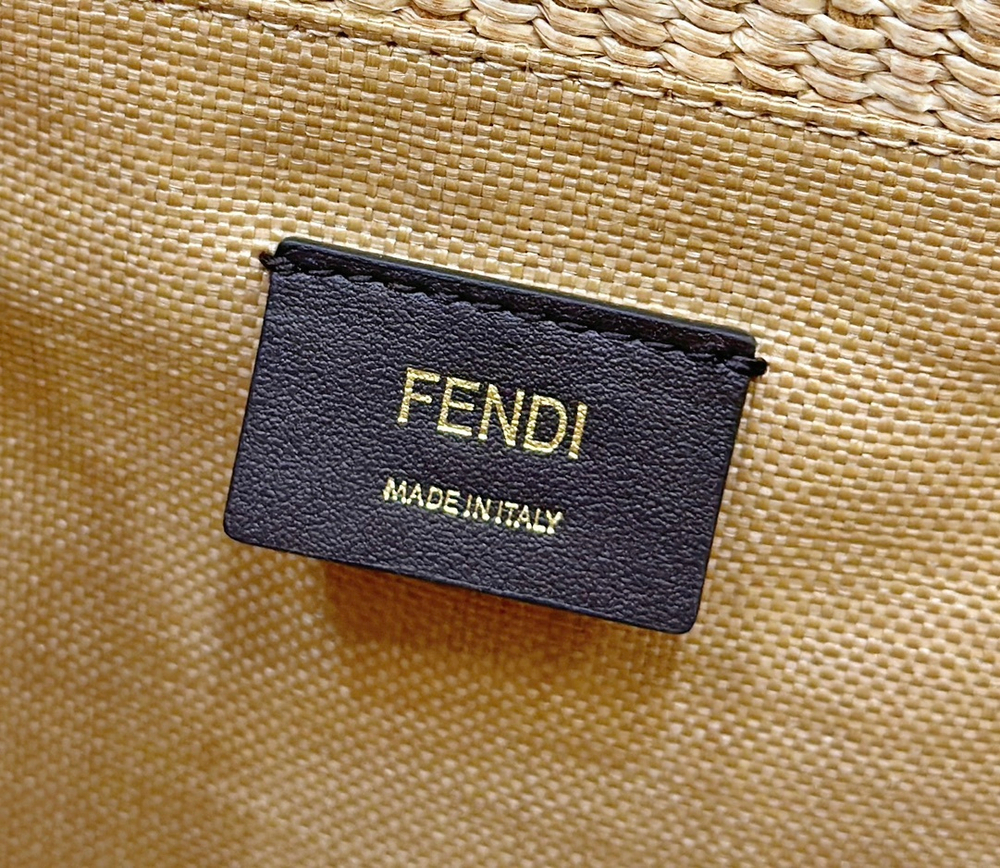 Fendi Sunshine Medium 35 cm