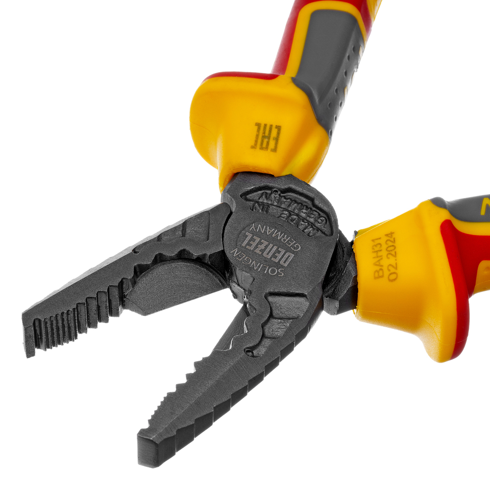 Плоскогубцы комбинированные, диэлектрические трехкомпонентные рукоятки до 1000 В, 165 мм Denzel