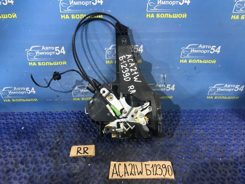 Замок двери задней правой TOYOTA RAV4 2000-2005