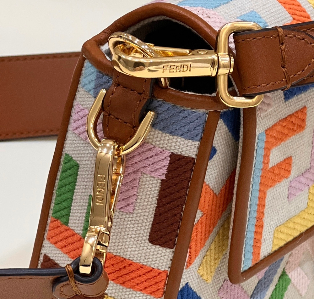 Fendi Baguette 27 cm