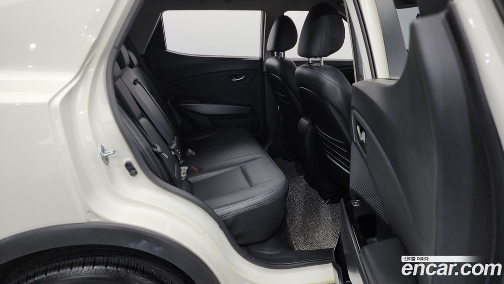 KG Mobility (Ssangyong) Very New Tivoli Дизель 1.6 2WD (08.2019)