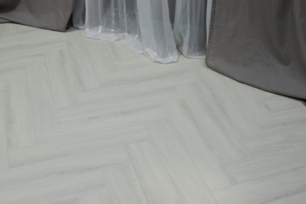 Кварц-винил SPC Steinholz Herringbone 4,5 мм Амбрас 1.14688 м2