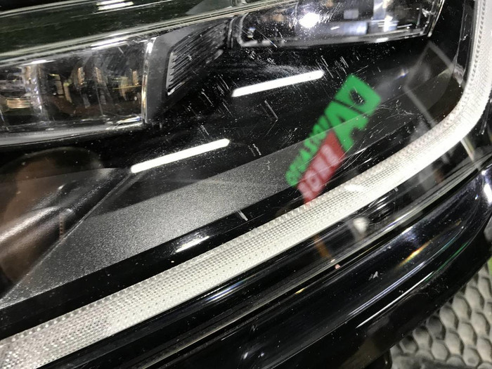 Фара левая Range Rover Velar (2017-2023) LED